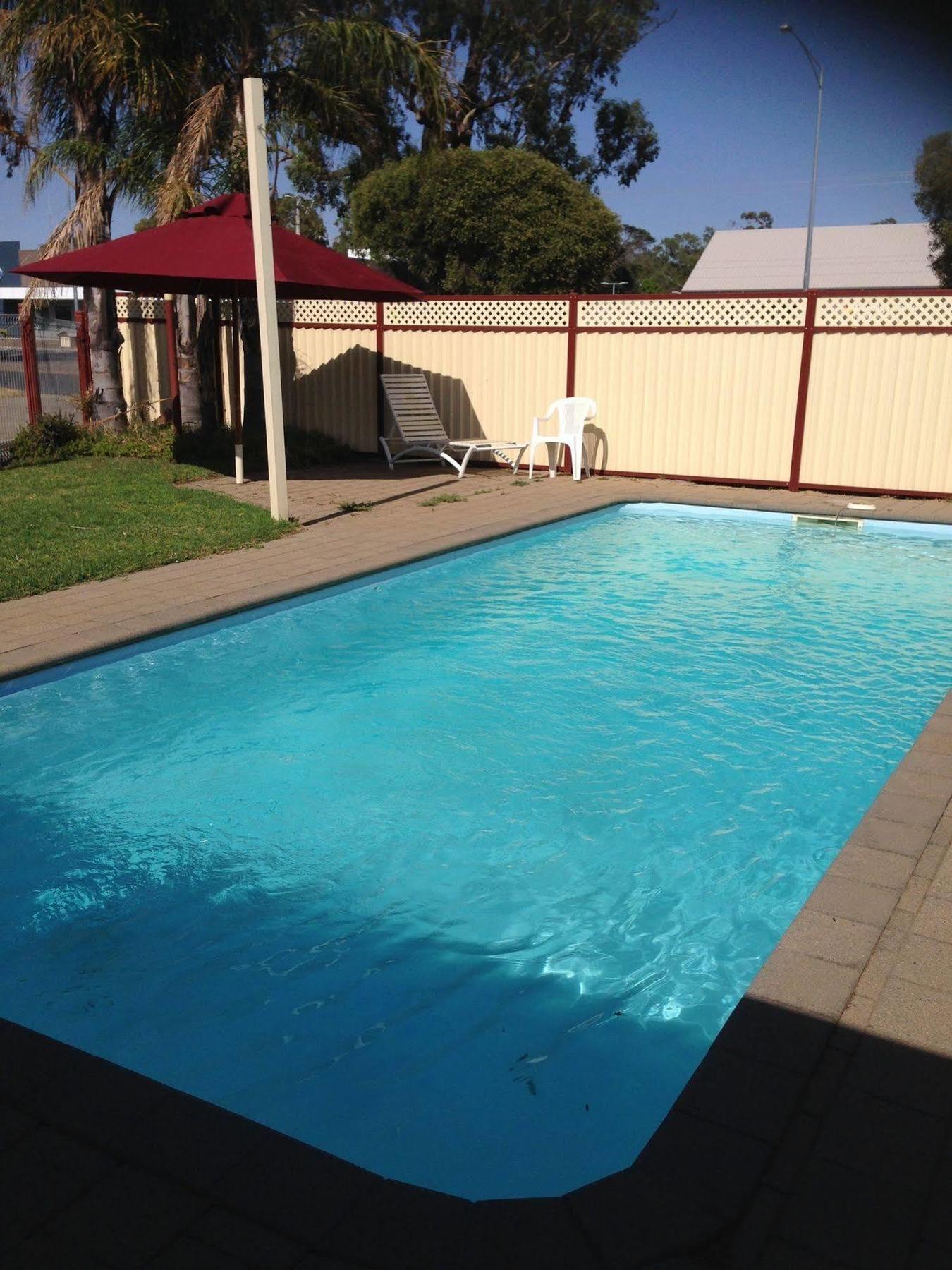 Centre Town Motel Nagambie Εξωτερικό φωτογραφία